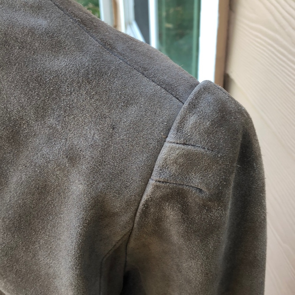 Vintage leather suede tan jacket w/shoulder pads - Picture 6 of 8